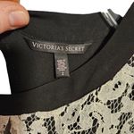 Victoria's Secret Victoria’s Secret Women's Black & White Lace Fit & Flare Dress SIZE 2 Photo 2