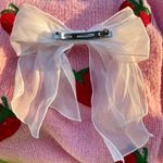 White cream hair bow Photo 1