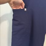 FIGS  Women’s Kade Cargo Scrub Pants in Navy Size Extra Large PETITE Photo 2