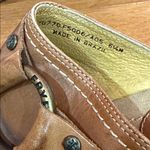 Frye  Women’s Charlotte Ring Brown Distressed Heeled Clogs Mule Shoes Size 5.5 Photo 6