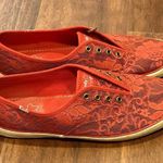 Taylor Swift  x Keds Red Lace Overlay w/ Guitar Pick Charm Size 7.5 EUC!!! Photo 4