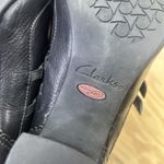 Clarks  ARTISAN Active Air Black Leather Prairie Chunky Heels Size 9.5M Cottage Photo 10