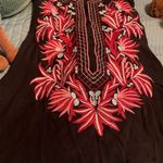 Cute Options Floral Embroidered Tunic Beach Cover Up Measures Size M/L Vacation Black Size L Photo 4