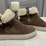 J SLIDES faux fur lined rubber sole high top zipper side‎ slip on shoes Size 8 Photo 0