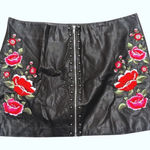Forever 21  Plus 3X‎ Zip Mini Skirt Tattoo Floral Rose Embroidery Punk Emo Photo 0