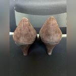 Nine West Dark Brown Suede Closed Toe Heels Sz 6.5 Photo 2