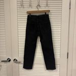 AGOLDE  riley high rise cropped jeans in black Photo 1