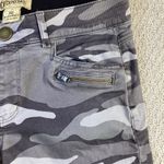 Democracy Gray Camo Zip Pocket Skinny Jeans Size 8 “Ab” Tech Waist Photo 7