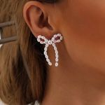 Bow earrings White Photo 0