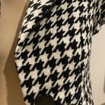 Body Central 🛍 Black & White Cropped Blazer Size S 4 🛍 Photo 2