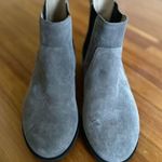 Vionic  Alana Chelsea Boots in Grey Suede Photo 2