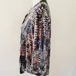 Houndstooth New directions abstract  top size xlp Photo 4