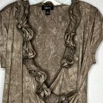 Iz Byer  Top Photo 1