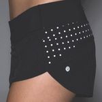 Lululemon speed short with reflective dots Photo 0