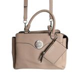 Guess crossbody Stachel Handbag with matching small zip pouch. Photo 1