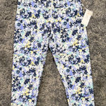 Balance Collection  Leggings Photo 0