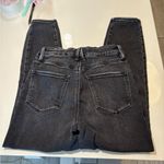 Good American crop distress jeans size 6/28.
Style #GWC844T Photo 2