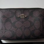 Coach Wristlet Photo 0