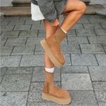 UGG  Classic Dipper Boots Photo 2