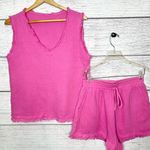 Pink Cut Edge V Photo 0