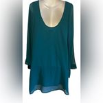 Show Me Your Mumu Emerald
Bombshell Dress Photo 2