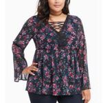  Tops Torrid Floral Chiffon Lace Up Top plus size‎ 00 Photo 0