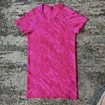 Lululemon  Mesh Camo Pow Pink Swiftly Tech Photo 1