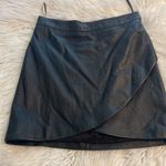 Banana Republic  Genuine Lamb Skirt size 0 very soft leather length 16” waist 26” Photo 9