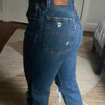 Levi's 501 High-Waisted Jeans Photo 2