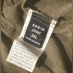 SheIn  Curve Paperbag Waist Belted Shorts Plus Size 3XL Photo 4