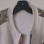 Ladies' Aztec Design Open Photo 1