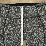 Lululemon Outrun Crop Mini Cinder Lace White Black Mesh Leggings Size 10 Photo 9