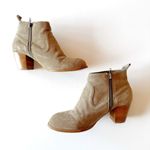 Dolce Vita DV Boots Woman's 7.5 Western Ankle Beige Suede Cowboy Bootie Cowgirl Tan Photo 2