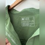 FIGS  Technical Collection Rafaela Oversized Green Scrub Top 4X Photo 4