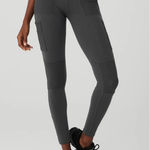Alo Yoga VGUC Alo Leggings Photo 0