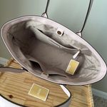 Michael Kors Set Photo 11