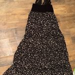 Chrysanthemum Elegant Black and White Floral Women's Maxi tired ruffle dress s Photo 4