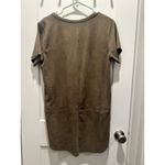 VICI Collection Faux Suede Taupe Short Sleeve Shift Dress Women’s Casual Chic L Photo 3