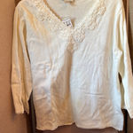 Christopher & Banks  Cream Lace Detail Long Sleeve knit Top large 

FAR1223 Photo 0
