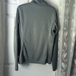 Columbia  pull over half zip up top, size medium Photo 8