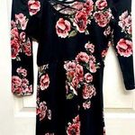 Beautiful three quarter length sleeve dress Photo 0