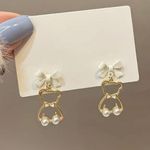 18k gold pmated Bow & Cartoon Bear With Faux PearlDrop Earrings White Photo 1