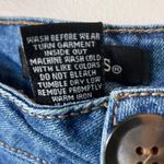 D. Jeans  denim skirt with tortoiseshell buttons in size 10. Photo 5