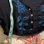 Free People  button crop v-neck 3/4 sleeve size missing see measurements preowned Photo 4