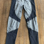 Thirdlove  Athletic Leggings - size L Photo 0