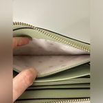 Kate Spade Zippy Wallet Photo 6