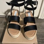 Steve Madden Sandals Photo 1