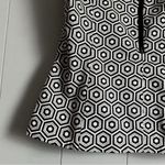 White House | Black Market B&W Geometric Sleeveless Shell Top Cami Blouse 8 Photo 2