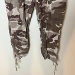 Urban Outfitters cropped camo cargo pants brown Photo 2