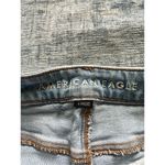 American Eagle  Light Wash High Rise Mom Jeans Size 2 Long Photo 2